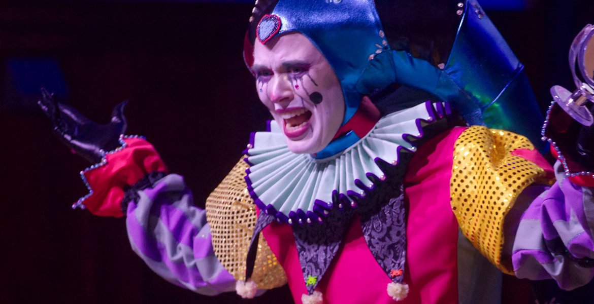 Strahlen auf der Bühne – Präsenz & Performance im Cosplay